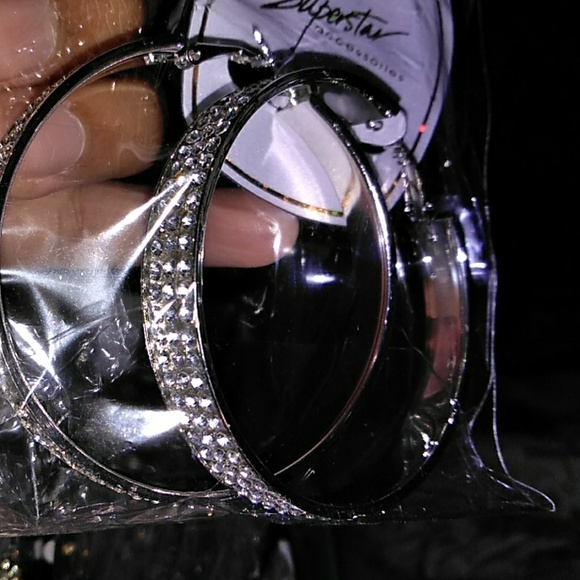 Bracelets - Picture 2 of 3